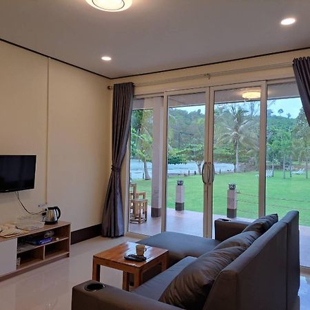 Lomtalay Resort Trat Laem Ngop Exterior foto