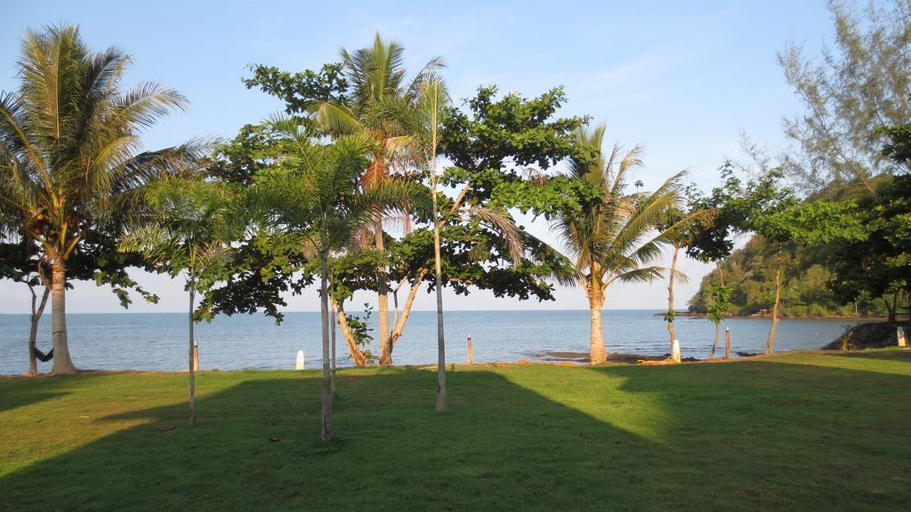Lomtalay Resort Trat Laem Ngop Exterior foto