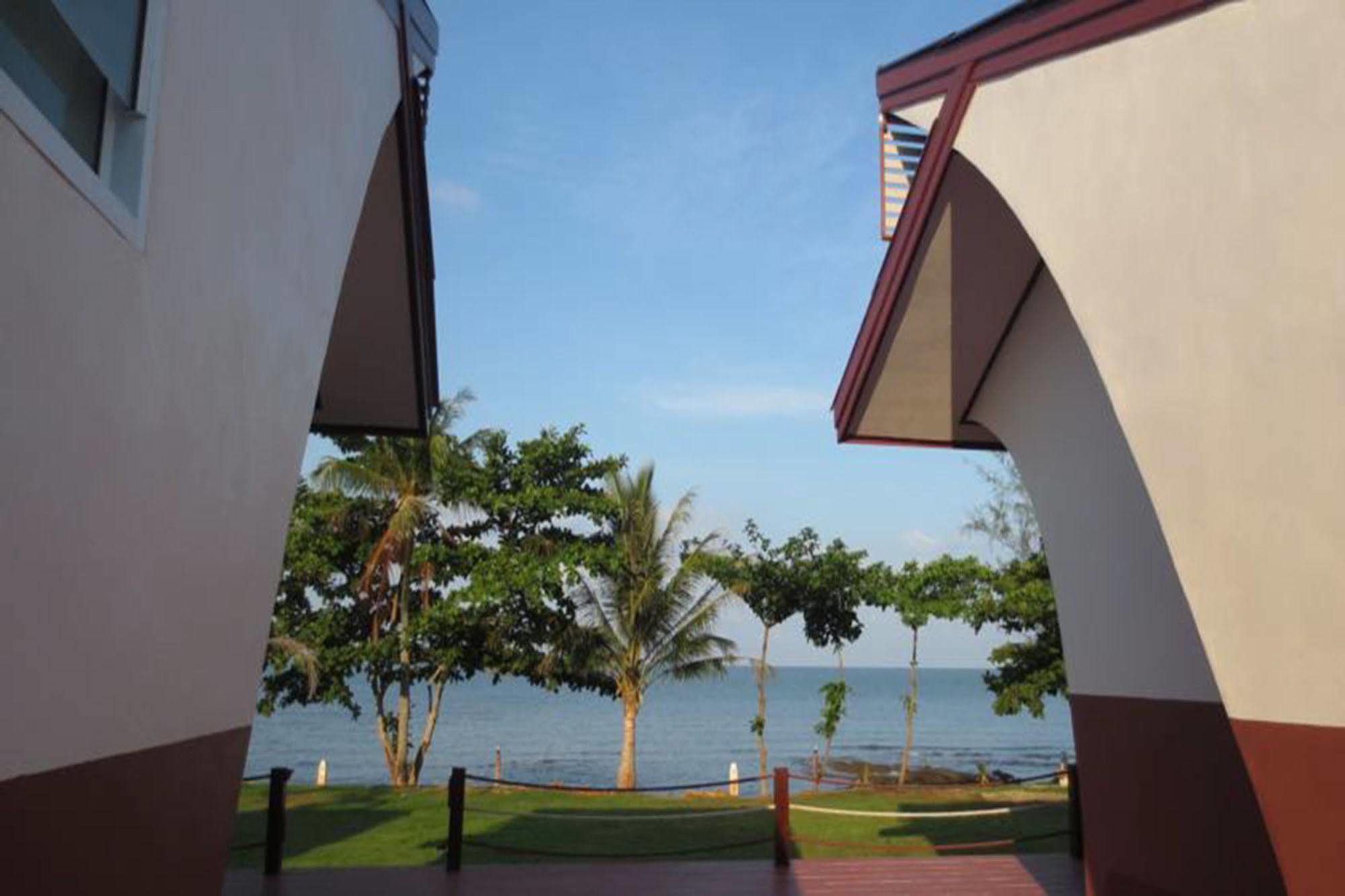 Lomtalay Resort Trat Laem Ngop Exterior foto