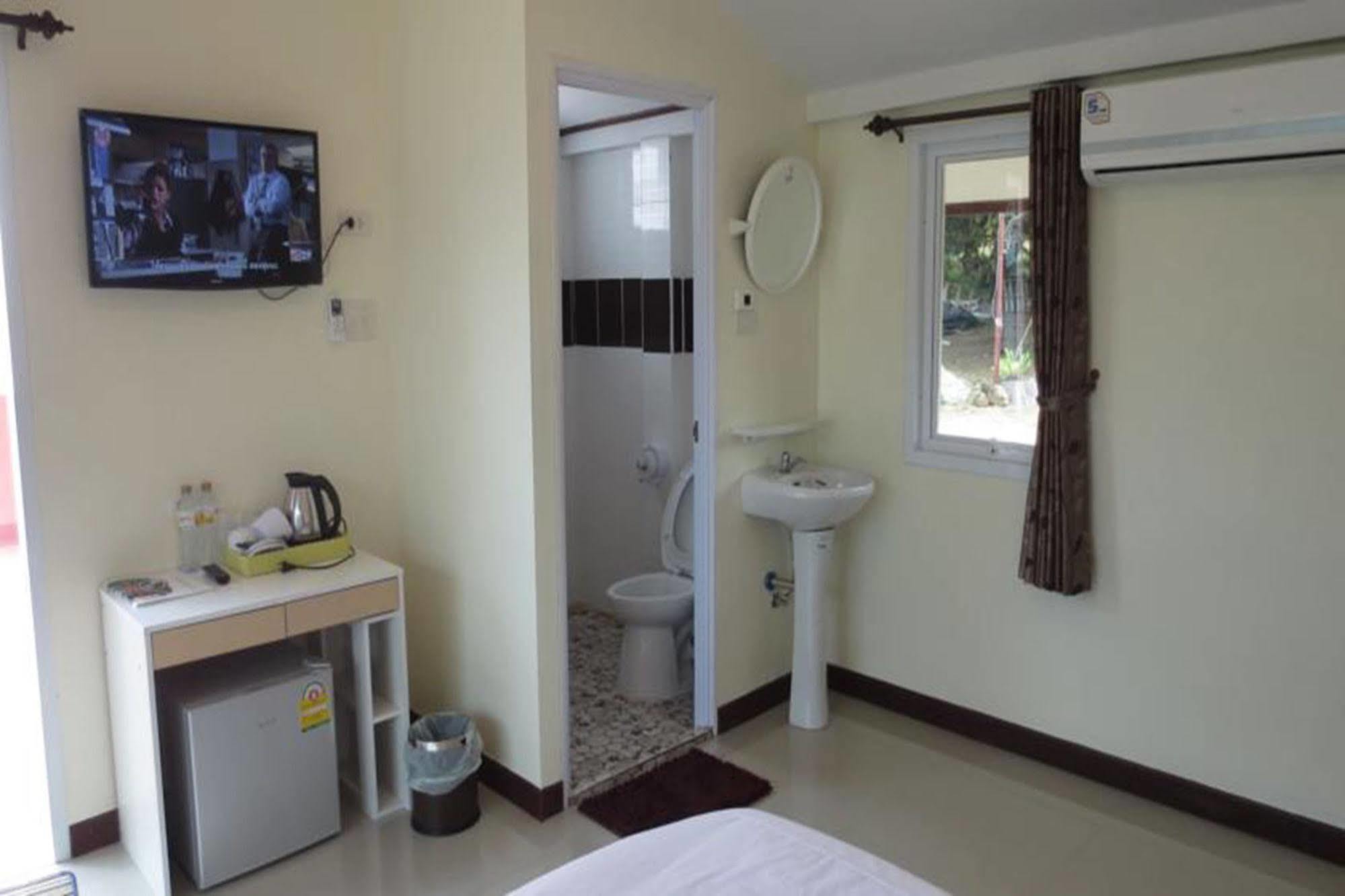 Lomtalay Resort Trat Laem Ngop Exterior foto