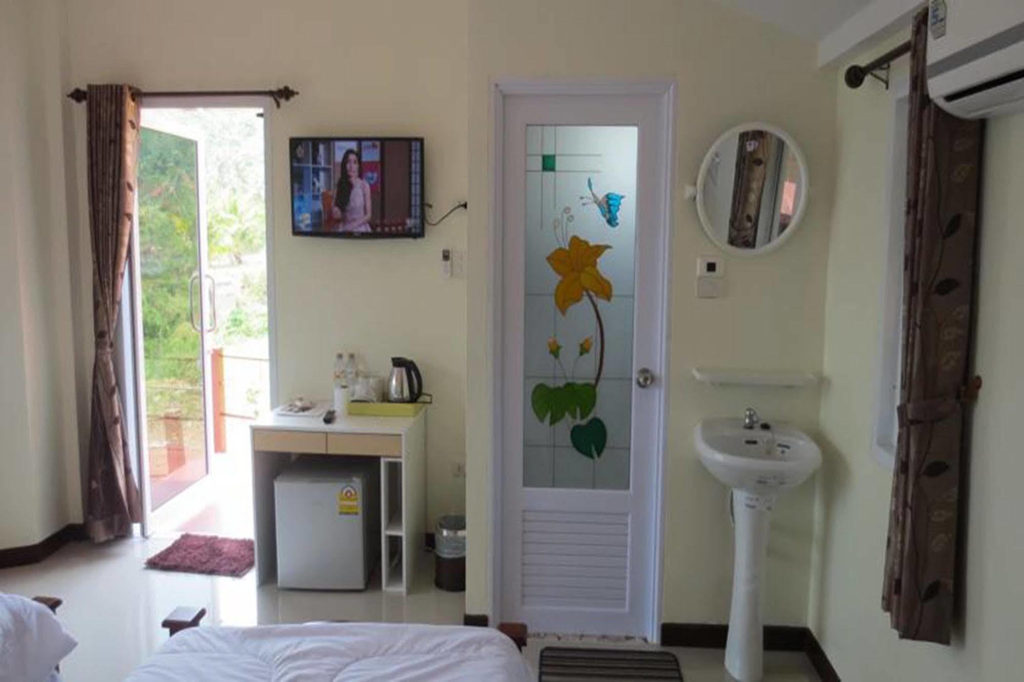 Lomtalay Resort Trat Laem Ngop Exterior foto