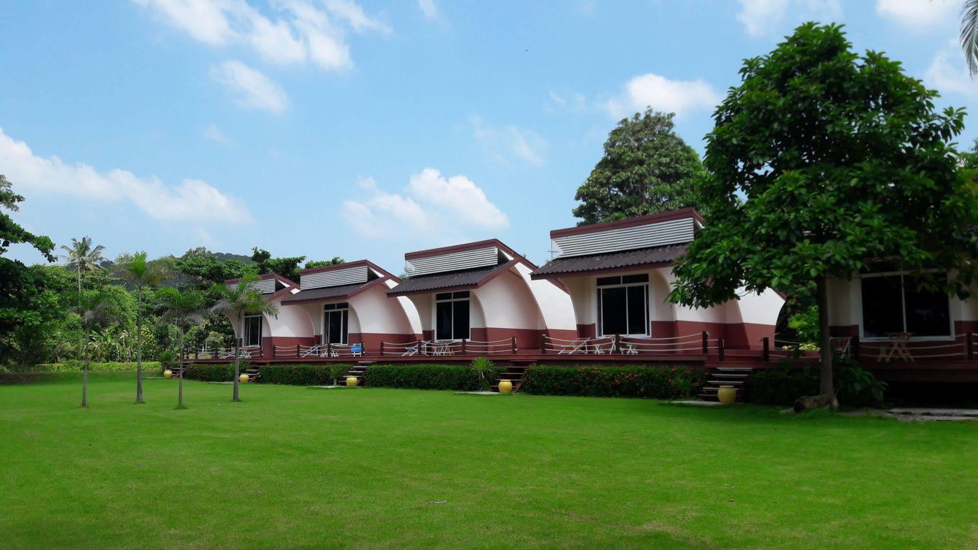 Lomtalay Resort Trat Laem Ngop Exterior foto
