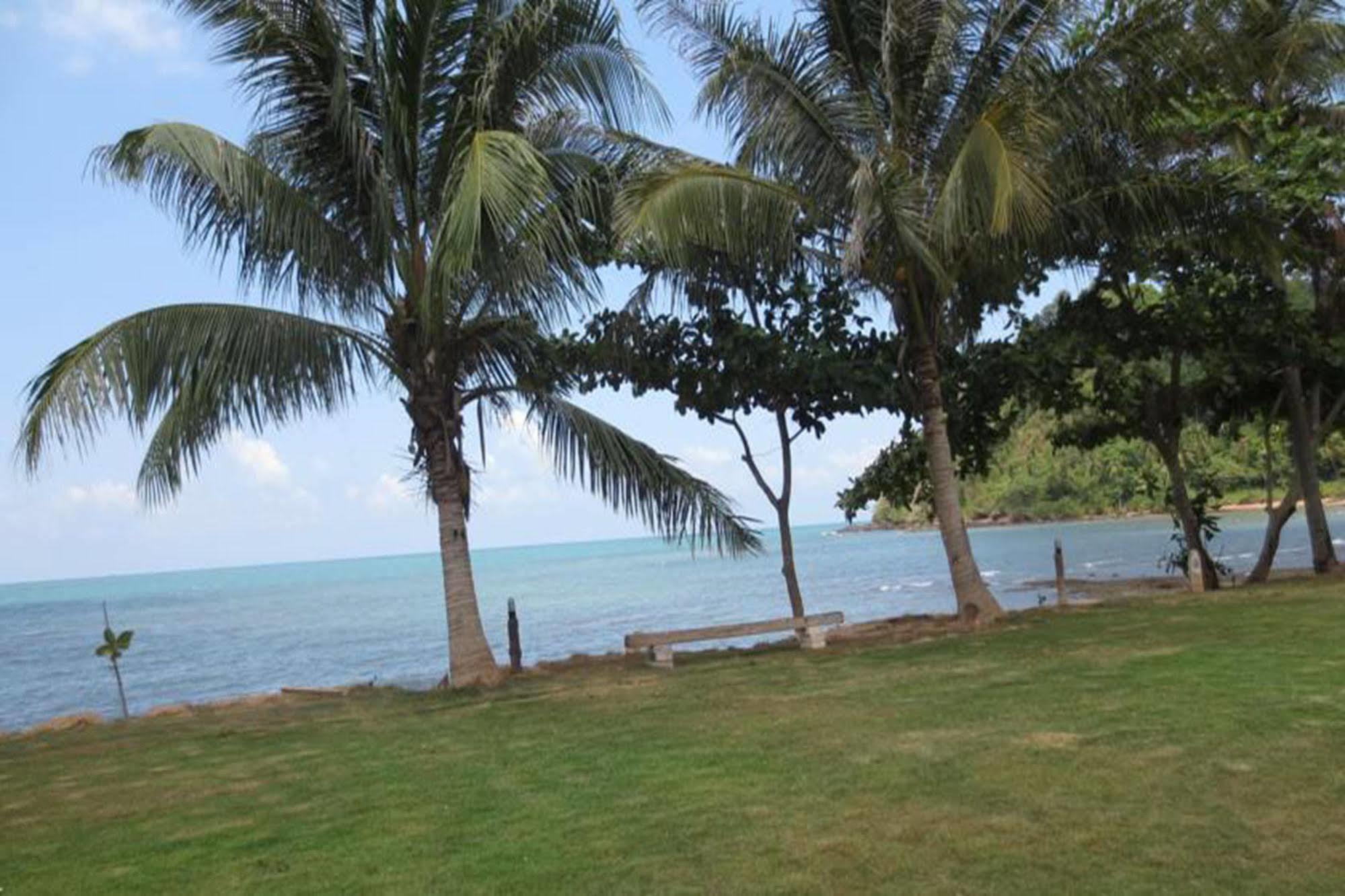 Lomtalay Resort Trat Laem Ngop Exterior foto